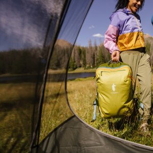 Teca Crop Jacket – Women’s